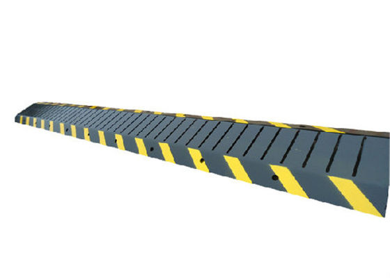 مُقاتل إطارات الفولاذ IP67 Q235 القابل للانسحاب بقدرة تحميل 40 طن لتحكم المركبة