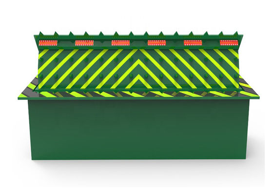 حاجز طريق هيدروليكي أوتوماتيكي بالكامل مع تحذير ضوئي LED وإمداد طاقة 380 فولت مصنوع من الفولاذ A3